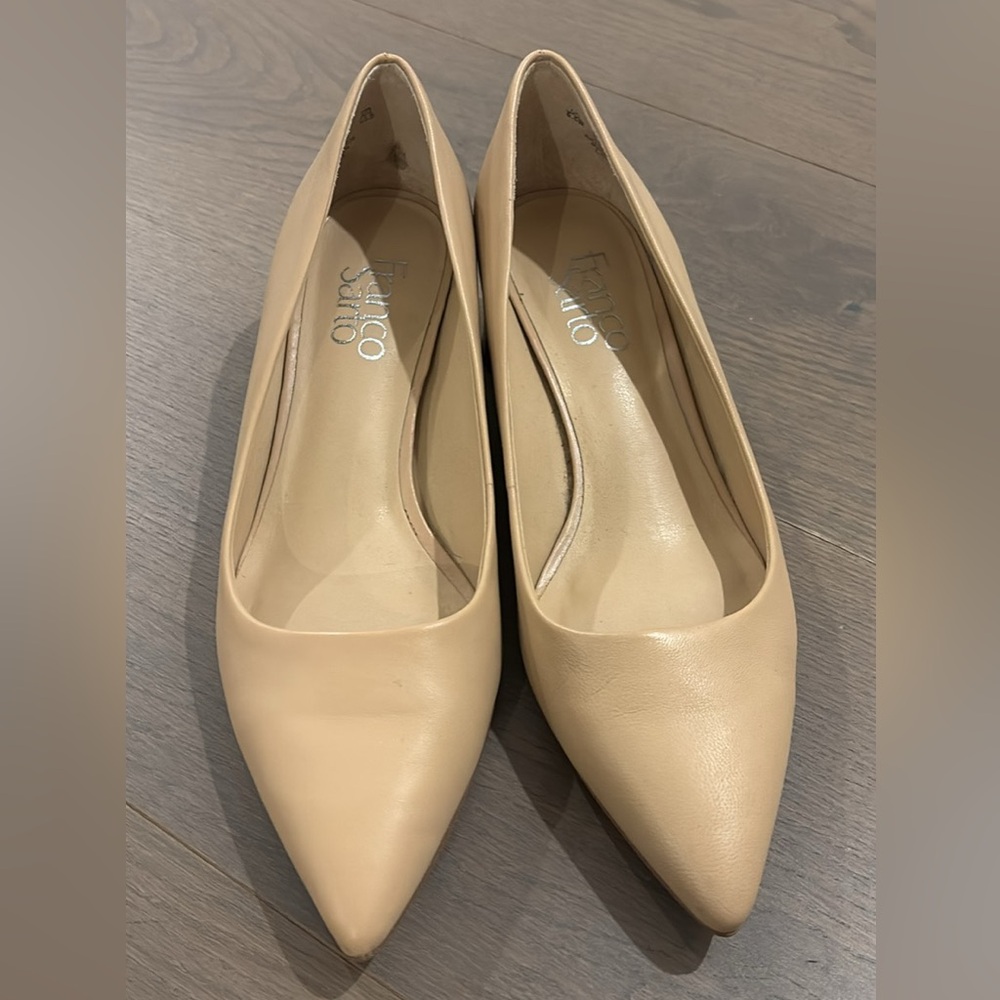 Franco Sarto Nude Heels Elegant Pointed Toe with Geometric block heel